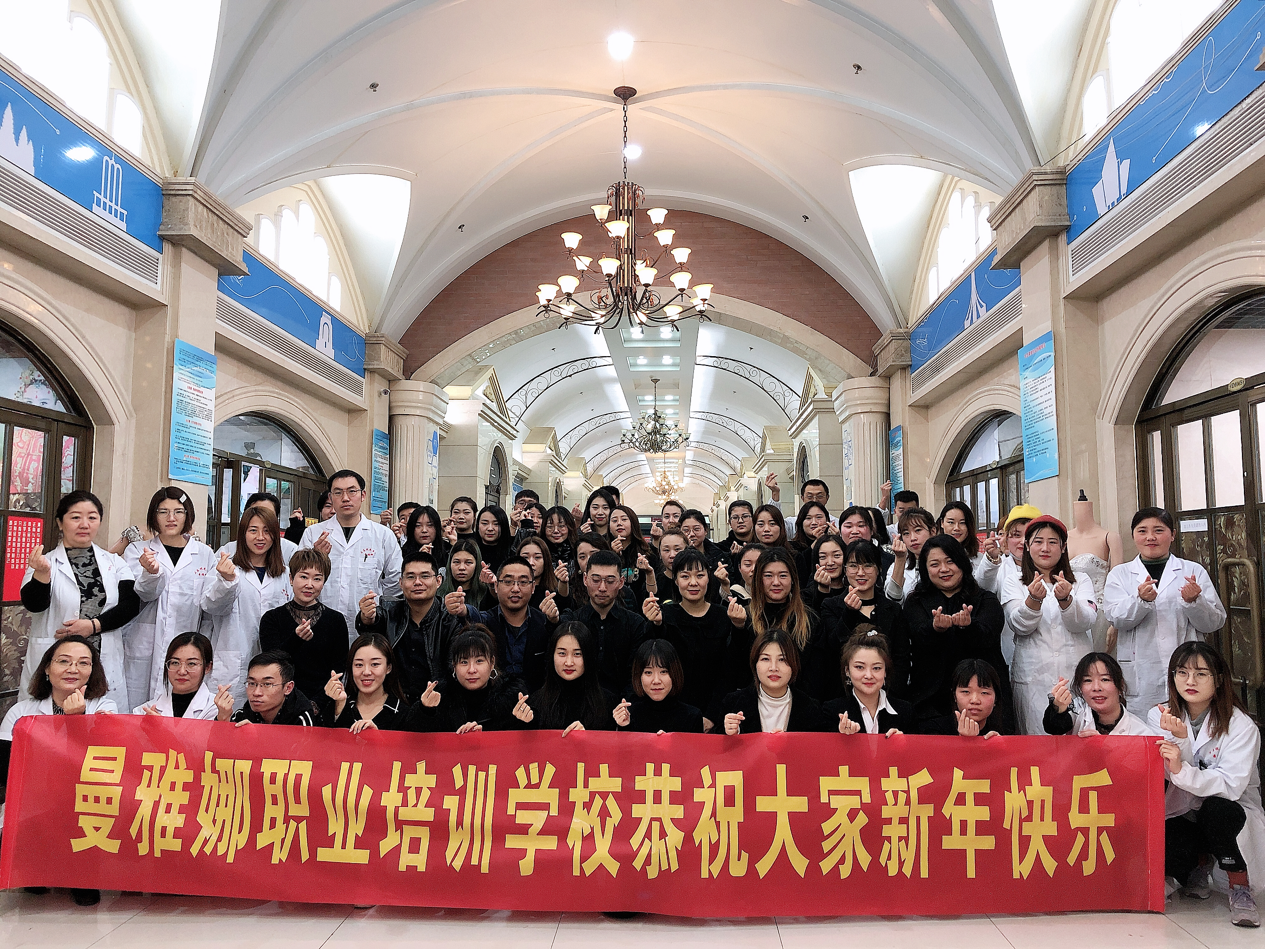 验光师培训学校，眼镜店考证学习