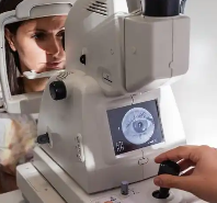 日照验光师培训的老师分享有屈光参差的人群该如何配镜